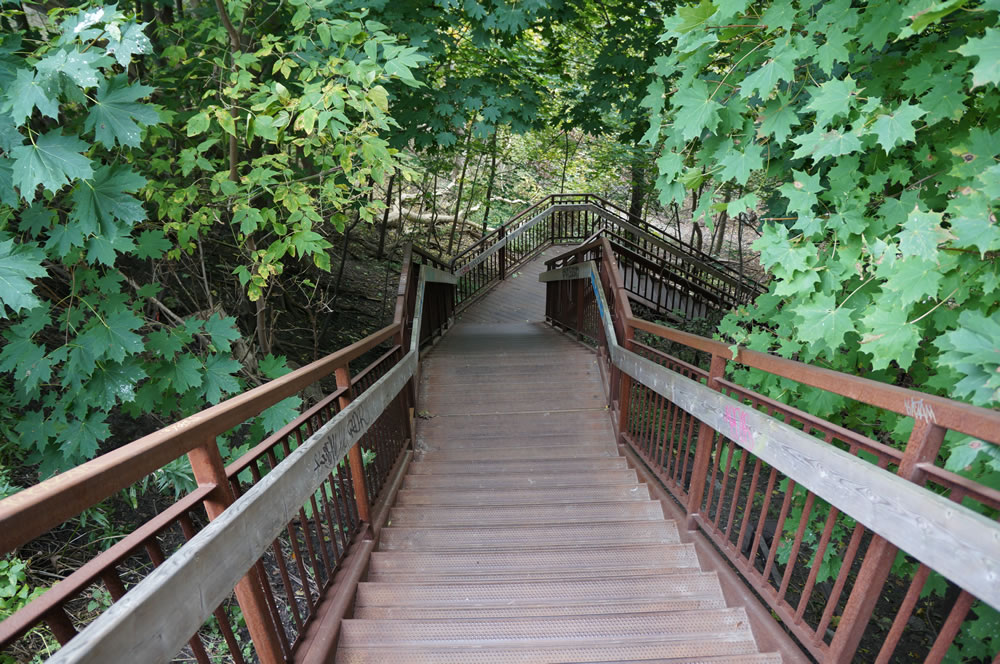 photo d'un escalier avant traitement dans ColorStrokes